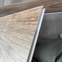 Eleganter 4mm SPC-Bodenbelag mit Holzmuster, Starrer Vinyl-Kern für Küche und Wohnzimmer