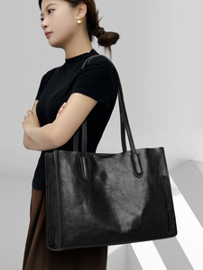 Nouveaux sacs à bandoulière de créateurs de mode, sacs à main en cuir véritable de haute qualité, sacs messager, sacs fourre-tout, sacs à main et pochettes de luxe pour femmes - Product Image 4