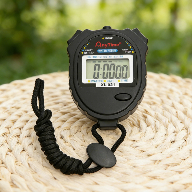 Factory BSCI Professional Sports Referee Stopwatch Timer Watch Waterproof Countdown LCD Display 0.01% Accuracy Running Swimming