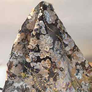 Tul Bordado Elástico Transpirable con Lentejuelas y Cuentas Cuadradas, Malla de Encaje Brillante No Tejida para Decoración de Bodas al por Mayor - Product Image 1