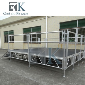 เวทีอลูมิเนียมแบบพกพาพร้อมบันไดและราวกันตกสำหรับงานกลางแจ้ง - Product Image 3