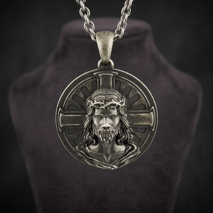 Collar con Colgante Vintage de Plata de Ley 925 con Diseño de Dios Padre en Circonita, Joyería de Regalo de Taiwán - Product Image 2