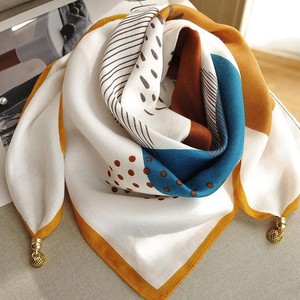 Écharpe en coton style coréen élégante 68x68cm, imprimé sergé, tendances individuelles Printemps 2026 - Product Image 1