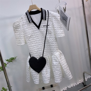 Vestido Midi de Algodón con Estampado Veraniego LFF-006056, Cuello en V, Color Blanco para Mujer, Apto para 45kg-130kg, Incluye Bolsa - Product Image 1