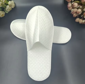 Pantoufles jetables personnalisées faisant des machines de fabrication de chaussures en tissu non tissé perforées à l'<span class=keywords><strong>aiguille</strong></span> - Product Image 5