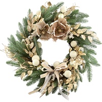Handgefertigter Weihnachtskranz mit Magnolienblüten, Beeren und Goldblättern, 24 Zoll, für die Haustür, Luxus-Feiertagskollektion