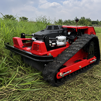 Tondeuse robotisée sur chenilles RC avec une largeur de coupe de 550 mm, un réservoir de carburant de 5 L et un moteur à essence de 224 cm³ pour l'entretien des terrains d'entrepôts