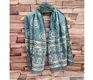 Pañuelo de Algodón Puro Mul Mul con Estampado Dabu Hecho a Mano, Suave y Ligero, para Mujer, Estilo Étnico Tradicional y Diseño de Moda - Product Image 2