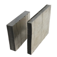 Usine en gros carré estampé profilé en aluminium 3PIN Interface d'alimentation empilé boucle fin Module dissipateur de chaleur pour boîtiers d'ordinateur
