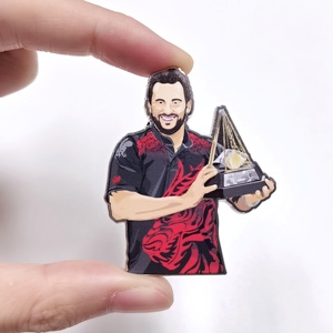Venta caliente lindo <span class=keywords><strong>Anime</strong></span> personaje de dibujos animados Logo esmalte suave solapa Metal Pin insignia personalizado esmalte Pin recuerdo regalos promocionales - Product Image 3