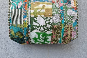 กระเป๋าโท้ทลายดอกไม้สุดเก๋ กระเป๋าผ้าฝ้ายทำมือสำหรับเดินทาง กระเป๋าโบโฮสำหรับวันหยุดสุดสัปดาห์ กระเป๋าชายหาด กระเป๋าใบใหญ่ใส่ของได้ทุกชนิด - Product Image 2