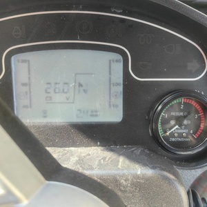 CAT420F 98% NEUF à bas prix avec flèche télescopique, 4x4, godet, cabine premium, multi-usage ultime, faible nombre d'heures, garantie 1 an avec CE/EPA - Product Image 6