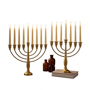 Chandelier en bronze de luxe fait main avec bougies LED coniques sans flamme, décoration d'intérieur pour la table de Noël - Product Image 1