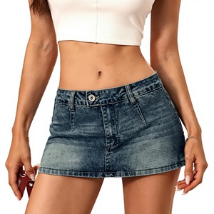 Mini-jupe en jean délavé pour femme, couleur unie, boutonnée sur le devant, style décontracté d'été, coupe ajustée, taille standard - Product Image 1