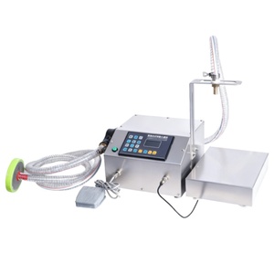 Machine <span class=keywords><strong>de</strong></span> remplissage semi-automatique pour liquides (produits chimiques, huiles, jus) avec contrôle numérique et remplisseur pondéral à commande par pédale - Product Image 3