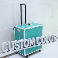 Valise trolley en aluminium noir avec roulettes pivotantes et freins, poignée télescopique et intérieur doublé vide, valise de transport à roulettes