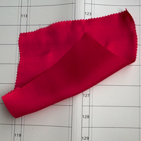 Tissu en satin de polyester brillant et fluide pour hijab musulman