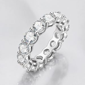 Anillo de Eternidad de Plata de Ley 925 con Moissanita Certificada de 5 mm y 0.5 CT, Estilo Hip Hop, Personalizado, para Mujer - Product Image 1