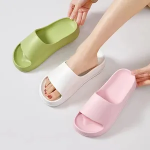 Ciabatte Slip-on all'ingrosso nuovo stile estivo da donna per la casa interna Eva Soft Bottom scarpe da esterno da donna