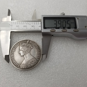 Copie de la vieille pièce britannique <span class=keywords><strong>Koin</strong></span> 1847, pièce en argent couronne gothique de la reine Victoria, alliage de laiton - Product Image 4