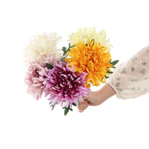 Flores artificiales de crisantemo de plástico, adorno decorativo de alta simulación para el hogar, sala de estar, entrada, accesorios de fotografía - Product Image 5