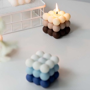 Venta al por Mayor <span class=keywords><strong>de</strong></span> Velas Aromáticas en Forma <span class=keywords><strong>de</strong></span> Cubo con Degradado <span class=keywords><strong>de</strong></span> Color Hechas a Mano en Diferentes Colores Populares, 150g - Product Image 5