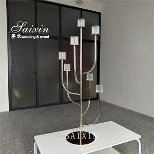 Saixin Décoration <span class=keywords><strong>de</strong></span> <span class=keywords><strong>table</strong></span> <span class=keywords><strong>de</strong></span> mariage <span class=keywords><strong>de</strong></span> luxe Nouveau <span class=keywords><strong>design</strong></span> Abat-jour en or Support <span class=keywords><strong>de</strong></span> lumière Centres <span class=keywords><strong>de</strong></span> <span class=keywords><strong>table</strong></span> <span class=keywords><strong>de</strong></span> haute qualité pour <span class=keywords><strong>table</strong></span> <span class=keywords><strong>de</strong></span> mariage - Product Image 5
