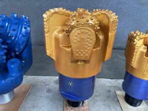 Broca Tricone Híbrida Bit 7 1/2 190.5mm Iadc537 com Inserto de Carboneto de Tungstênio - Product Image 6