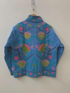 Veste ethnique Suzani TNT faite à la main pour femmes, manteau d'hiver brodé, mode boutique - Product Image 4