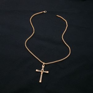 Collar de Fast & <span class=keywords><strong>Furious</strong></span> 8 al por Mayor: Colgante de 50 cm y 5.1*3.5 cm de Torreto, Joyería para <span class=keywords><strong>Fan</strong></span>áticos - Product Image 6