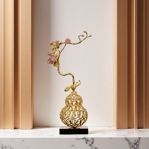 Artigianato moderno di lusso a forma di zucca in lega di zinco elegante metallo artigianato per la famiglia soggiorno tavolo da pranzo Villa Hotel - Product Image 1