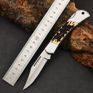 Coltello Tascabile Sottile EDC in Acciaio Inossidabile con Manico a Forma di Corno di <span class=keywords><strong>Cervo</strong></span> in Resina per Campeggio e Attività all'Aperto, Strumento Pieghevole Affidabile OEM - Product Image 3
