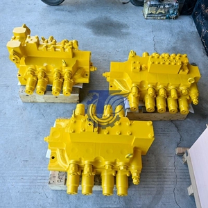 709-14-93501 709-14-94002 709-15-94002 PC1250 PC1250-8 suku cadang ekskavator Komatsu kontrol katup Assy/katup kontrol utama hidrolik - Product Image 1