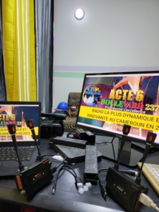 No Delay 5.8GHz 338M/1110FT hd mi Wireless Audio Video <b>Extender</b> for Camera PS STB to Screen Wireless HD MI Transmitter Receiver - Product Image 6