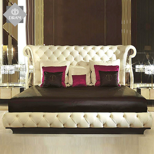 Letti di Lusso Moderni per Camera da <span class=keywords><strong>Letto</strong></span> in Ecopelle con Testiera Trapuntata a Bottoni, Stile Morbido e Elegante, Misure Queen e King - Product Image 2