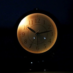 Bền Sử Dụng 3Inch Dễ Thương Đồng Hồ Báo Thức Tùy Chỉnh Màu Sắc Mặt Thời Gian Thiết Kế Sáng Đồng Hồ Báo Thức - Product Image 5