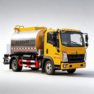 HOWO 4M3 Bitumen Transport Sprayer Truck Insulated Tank Asphalt Distributor For Road Construction Works - Product Image 1