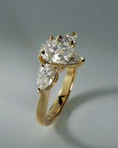 Bague de fiançailles moderne en or massif avec diamant de laboratoire taille brillant poire pour femme, sertie à griffes, bijou raffiné, cadeau idéal - Product Image 6