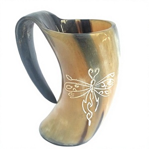 Jarra de Cerveza Vikinga de Cuerno Natural Hecha a Mano, Estilo Lujoso, Apta para Lavavajillas, para Fiestas, Jarra para Sidra o Cerveza, Personalizable, CRAFT - Product Image 1