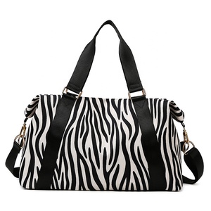 Nouveau sac de yoga portable pliable de fitness de sport séparation sèche et humide étanche grande capacité bagage sac de voyage court-courrier - Product Image 1