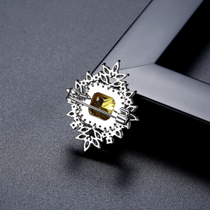 Broche de Joias Luxuoso LUOTEEMI com Pedra Principal em Corte Esmeralda Amarelo e Zircônia Cúbica Clara, Banho de Ouro Branco - Product Image 6