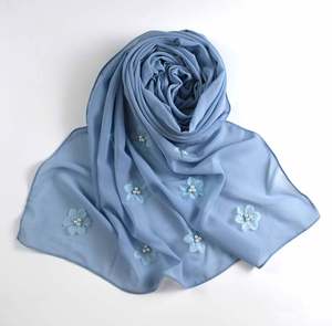 Zifeng OEM Bufandas Mujer De <span class=keywords><strong>Senten</strong></span> Muslim Handmade Flower Pearl Chiffon Schal - Product Image 5