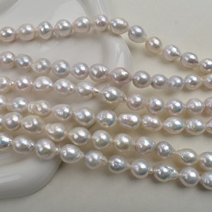 Collier de perles d'eau douce blanches en forme baroque de 9-10 mm, perles en forme de goutte, accessoires semi-finis pour bricolage - Product Image 3