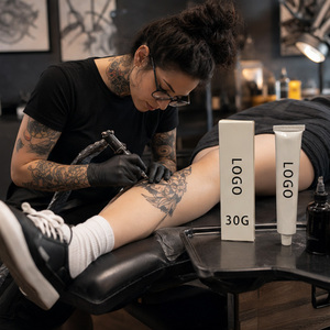 Bálsamo para Tatuajes de Alta Pureza, Tamaño Compacto, Logotipo Personalizado, Previene la Formación de Crostas, para Tatuajes de Cejas y Labios en Estudio - Product Image 3