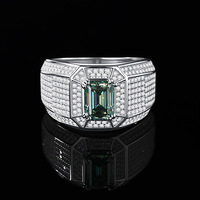 Livraison rapide S925 Sterling Silver Full Diamond Inlay Emerald Cut 1Carat Green Moissanite Ring for Men Engagement Wedding Band