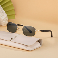 Partagas Vente en gros Mode Tendance Designer Logo personnalisé Rectangle Métal Cadre UV400 Protection Lunettes de soleil pour femmes