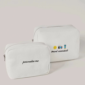 Pochette de toilette personnalisée brodée avec monogramme, motif gaufré, grande trousse de maquillage de voyage, sac cosmétique gaufré - Product Image 1
