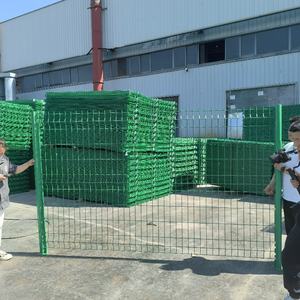 Cadre en métal de 2.5m avec bande verticale Panneaux de clôture 3D Kit de latte à latte rigide en PVC <span class=keywords><strong>Occultation</strong></span> Poteaux de quincaillerie de clôture en WPC - Product Image 5