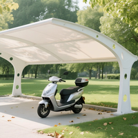 Auvent de voiture en membrane tendue sur mesure pour stationnement extérieur