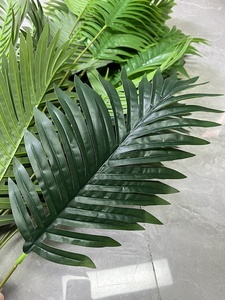 Plantes artificielles 30 feuilles 143cm Plantes en plastique Plante <span class=keywords><strong>de</strong></span> palmier artificielle pour décoration intérieure - Product Image 4